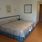 La Torre Hotell *