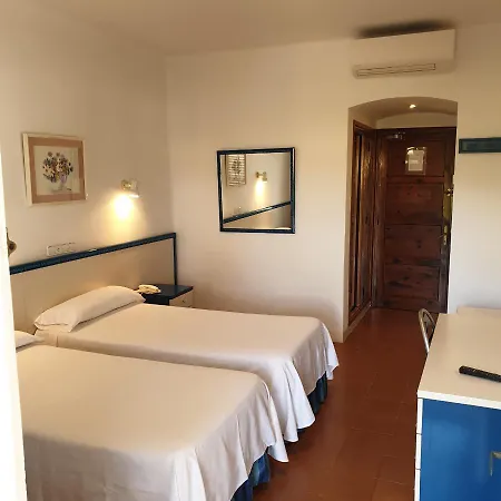 La Torre Hotel *