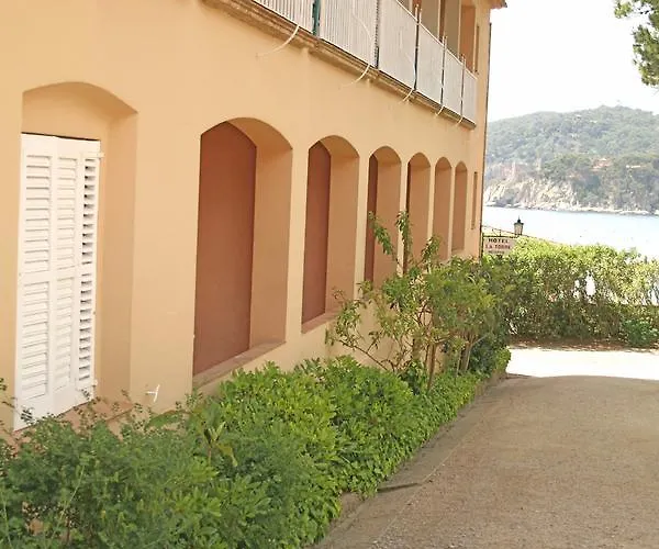 La Torre Hotel *